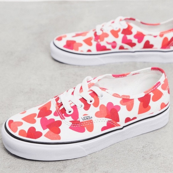 🆕♥️ LOVE & HEARTS SNEAKERS BY VANS ♥️🆕 - Picture 8 of 9